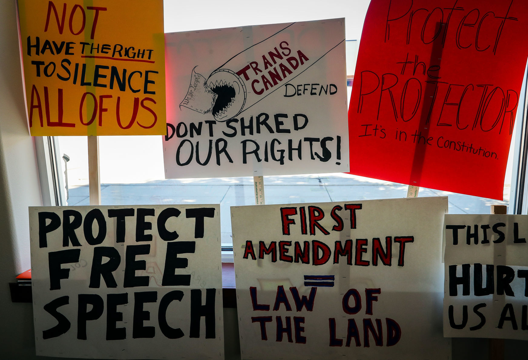 Rally signmaking